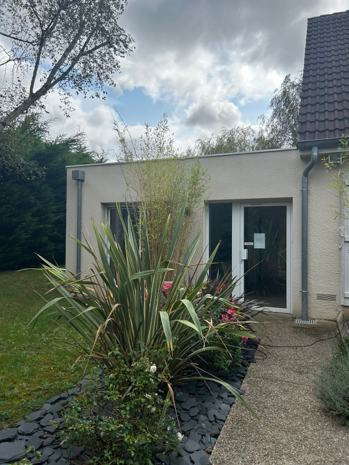 Location Immobilier Professionnel Local professionnel Noisy-le-Roi (78590)